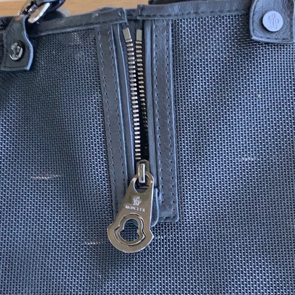 STUNNING MONCLER no negotiating on this price. - Picture 5 of 5